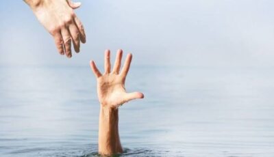 ابني لم يفكر في نفسه.. وأحتسبه عند الله شهيدًا