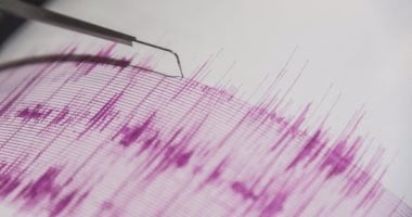 زلزالان يضربان إندونيسيا بقوة 5.1 درجة قبال السواحل و6.9 فى سومطرة