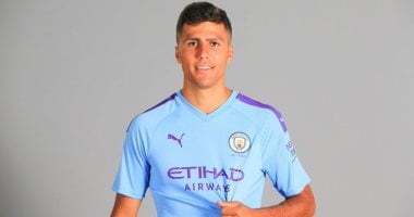 برشلونة يخطط لتقديم رودري للجماهير فى مواجهة الأهلي
