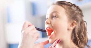 التهاب اللوزتين.. 7 نصائح تساعد على تخفيف الأعراض وتسريع التعافى
