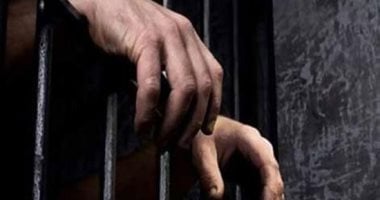 تفاصيل القبض على تاجر حشيش في كمين بالجيزة