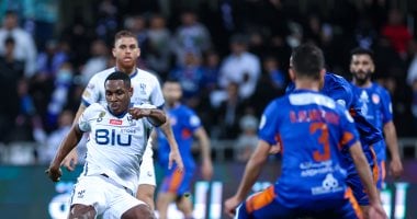 الفيحاء ضد الهلال.. بنزيما يقود تشكيل الزعيم في الجولة الثانية بالدوري السعودي