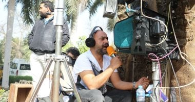 إسلام خيرى: محمد هنيدى دمه خفيف فى الحقيقة.. ومنى زكى موهبة استثنائية