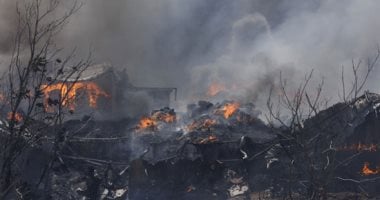 العثور على جثتين وسط حرائق الغابات في جزيرة سالامينا اليونانية