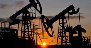 وكالة الطاقة الدولية: أسواق النفط تواجه عجزًا بـ1.8 مليون برميل يوميًا