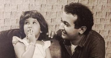 سارة نور الشريف تحيي ذكرى وفاة والدها: عايش معايا بس إنت مش موجود