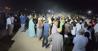 فى جنازة شعبية مهيبة.. الشرقية تودّع 18 من أبنائها ضحايا حادث طريق الإسماعيلية.. فيديو