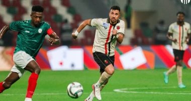الاتفاق ضد الرياض.. هدفين وطرد في شوط أول مثير بالدوري السعودي (فيديو)