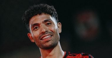الأهلى يجهز توفيق محمد لقيادة الجبهة اليسرى أمام زد تحسبا لغياب الدبيس