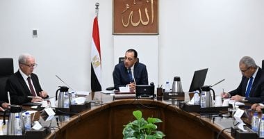 رئيس الوزراء يتابع مستجدات الموقف التنفيذى لتطوير الشركة القابضة للغزل والنسيج
