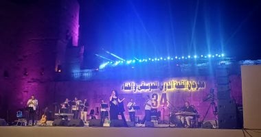 نسمة محجوب تبدأ حفل مهرجان القلعة بأغنية يامحروسة