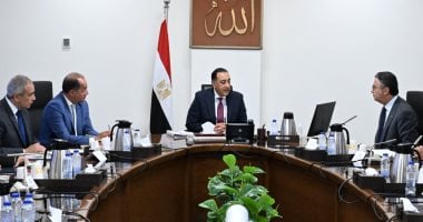 رئيس الوزراء يتابع الجهود المبذولة لتطوير آلية الدعم النقدى السلعى