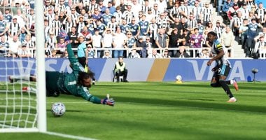 نيوكاسل ضد ليفربول.. الريدز يتأخر بهدف فى الشوط الأول (فيديو)