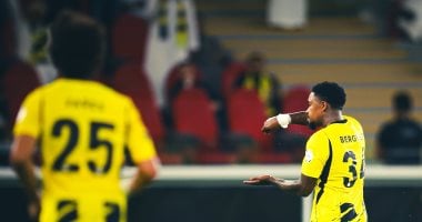 الاتحاد ضد الحزم.. بيرجوين يقود العميد للتقدم بثنائية في الشوط الأول