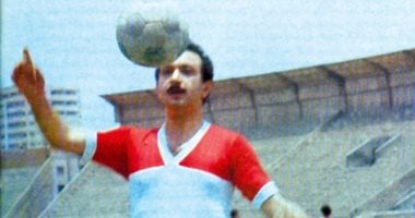 من الأهلي إلى الزمالك.. كيف غيرت أزمة إنتاجية هوية شحاتة أبو كف؟