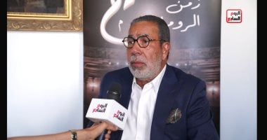 مدحت العدل يكشف تفاصيل قصة حب عبد الحليم وسعاد حسنى فى مسرحية حليم