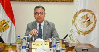 أسعار السلع الأساسية اعتبارا من 12 ديسمبر.. السكر بـ25 جنيها وزيت 700 مل بـ52