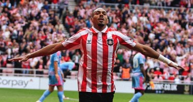 سندرلاند يهزم فولهام.. وليدز يفرض التعادل على برينتفورد فى الدوري الإنجليزي