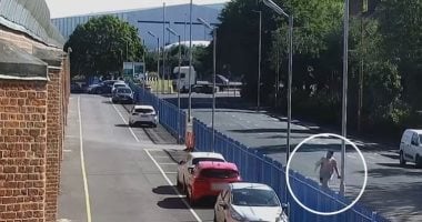 محاولة كوميدية فاشلة لتهريب مخدرات داخل سجن بريطاني بـ12 ألف إسترليني.. فيديو