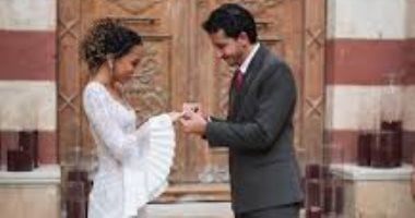 ليس من الوسط الفنى.. معلومات عن ألكسندر ألن خطيب زينة أشرف عبد الباقى