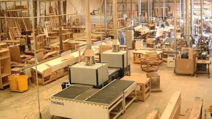 خفض الشحن وإلغاء الضريبة العقارية ضرورة لدعم صناعة الأثاث
