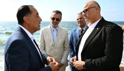 لإعادة الواجهة البحرية للمواطنين.. مدبولي يتفقد مشروع تطوير كورنيش الإسكندرية