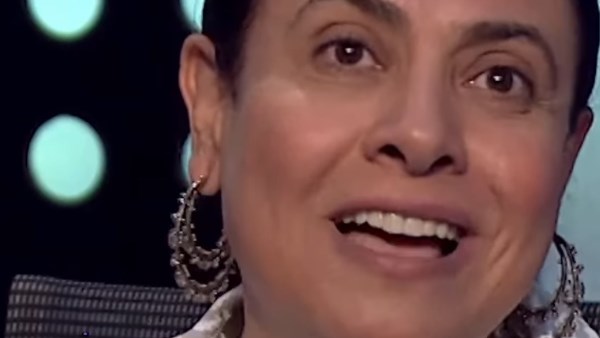 نشوى مصطفى: سني 60 سنة.. واستمتع بخدمة أحفادي