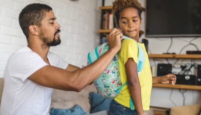 6 طرق لحماية الطفل من آلام الظهر من حمل حقيبة المدرسة الثقيلة