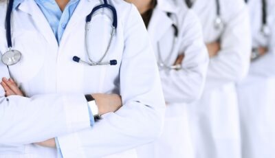 التأمين ضد الأخطاء يحمي الأطباء من المساومات والابتزاز ويضمن حق المريض
