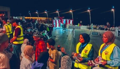 إقبال المصطافين على وحدة البرامج الوقائية لصندوق الإدمان برأس البر بدمياط