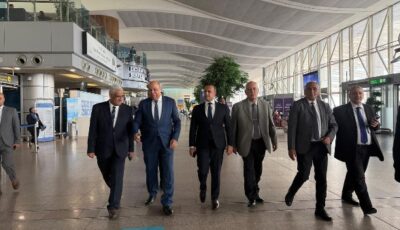 وزير الطيران يوجه بتكامل جهود جميع الجهات العاملة لتسريع إنهاء اجراءات الركاب بمطار القاهرة
