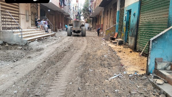 بدء أعمال رصف وتطوير الشوارع بالوراق وجنوب الجيزة
