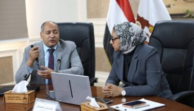 أخبار الوادي الجديد| استراتيجية متكاملة لتطوير منظومة النقل والإمداد اللوجستي.. والمحافظ تتابع جاهزية المدارس للعام الدراسي