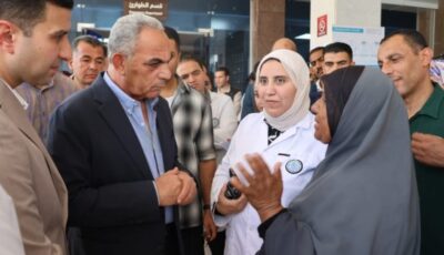 محافظ الإسماعيلية يتفقد مصابي حادث «طريق الدواويس».. ويوجّه برعاية شاملة لهم ولأسرهم