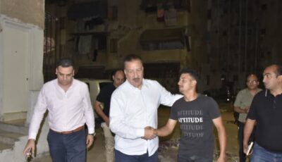 محافظ بورسعيد يزور أسرة الراحل «أبو عبده» ويوجه بالدعم ومساعدة مالية وفرصة عمل لأحد أبنائه