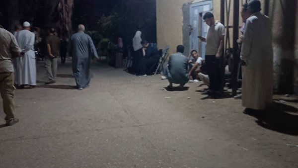 قرية الإبراهيمية تتشح بالسواد بعد وفاة 3 وإصابة 4 آخرين من أسرة واحدة في حادث تصادم بالغربية