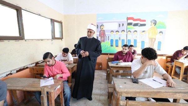 أجواء مستقرة.. انتظام امتحانات الدور الثاني للثانوية الأزهرية في ثاني أيامها