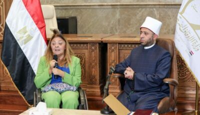 الأوقاف والقومي لذوي الإعاقة يبحثان التوسع في ترجمة خطبة الجمعة بلغة الإشارة