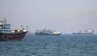 ارتفاع عدد السفن العابرة لمضيق هرمز بنسبة 27% خلال الأسبوع الماضي