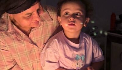 إمام عاشور يهنئ والدته بعيد ميلادها