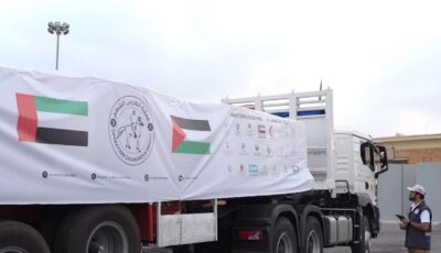 أطنان من الغذاء والدواء.. الهلال الأحمر يدفع بالقافلة الـ 255 من زاد العزة إلى غزة