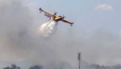 إندونيسيا تكافح حرائق متنزه جابي بعد رماد 6 هكتارات