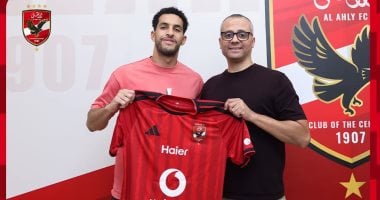 مصطفى شوبير يمدد تعاقده مع الأهلى حتى عام 2029