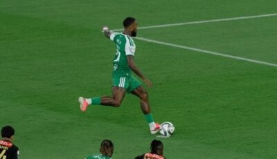 الأهلى يتقدم على الرياض 3-0 فى الشوط الأول
