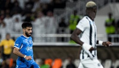 التعادل السلبى يحسم الشوط الأول بين الشباب ضد الهلال