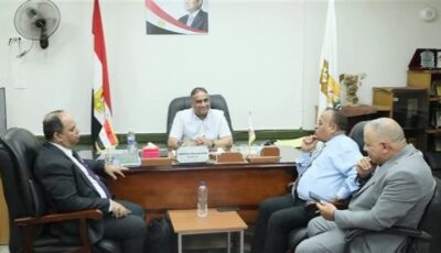 مدير التعليم يتابع استعدادات مدرسة فوسفات مصر للتكنولوجيا.. وانطلاق قوافل المسرح المتنقل